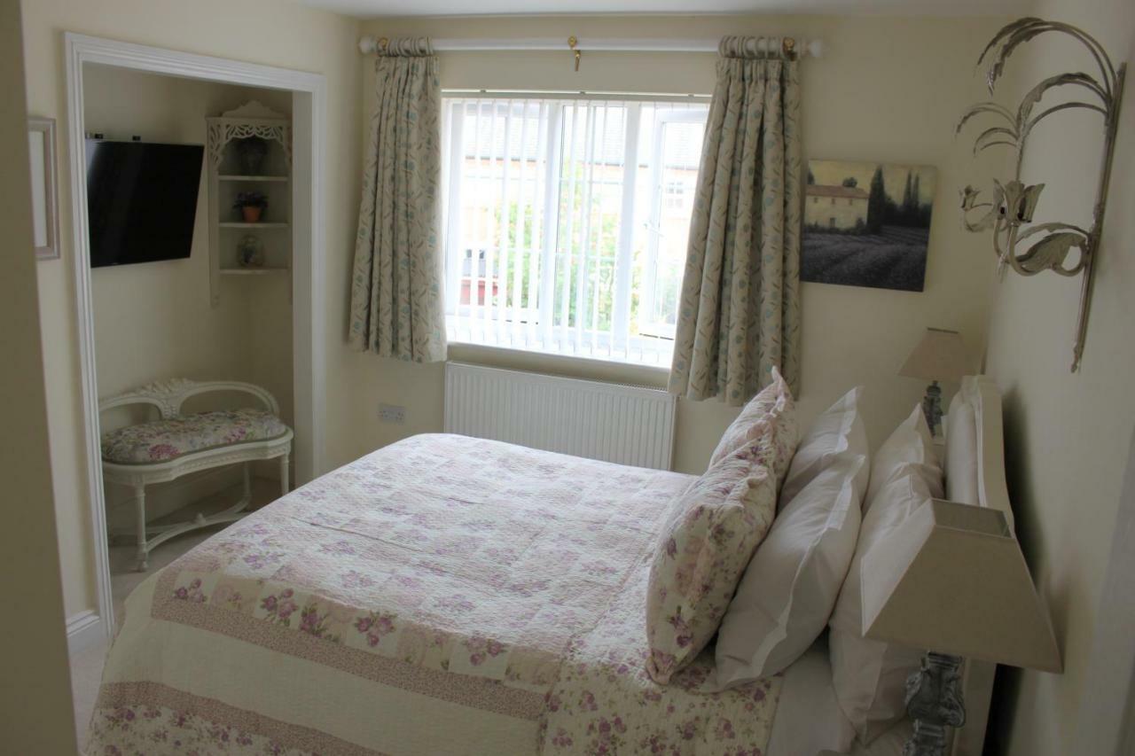 Harlequin B&B Ledbury Exterior photo